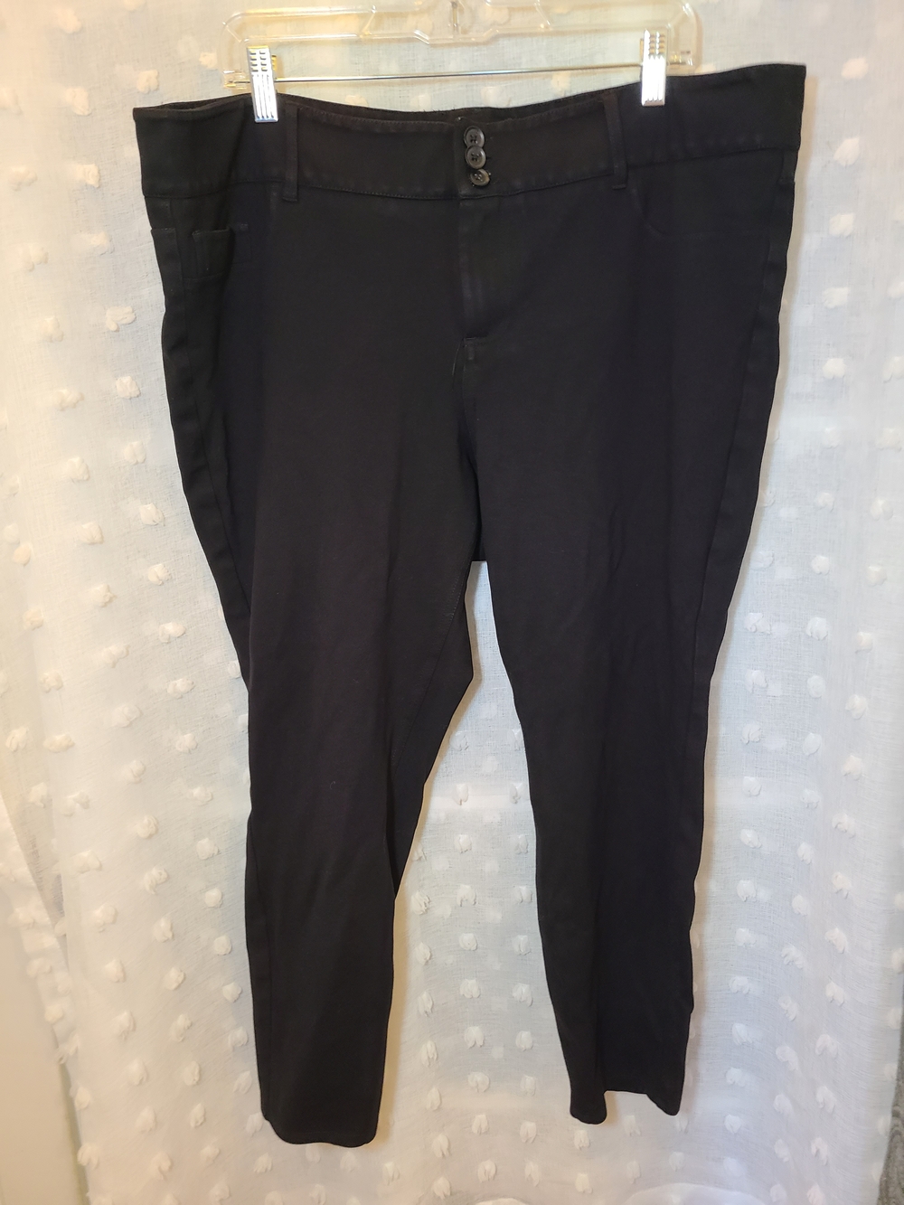 Torrid Black Skinny Pants 22R 0127